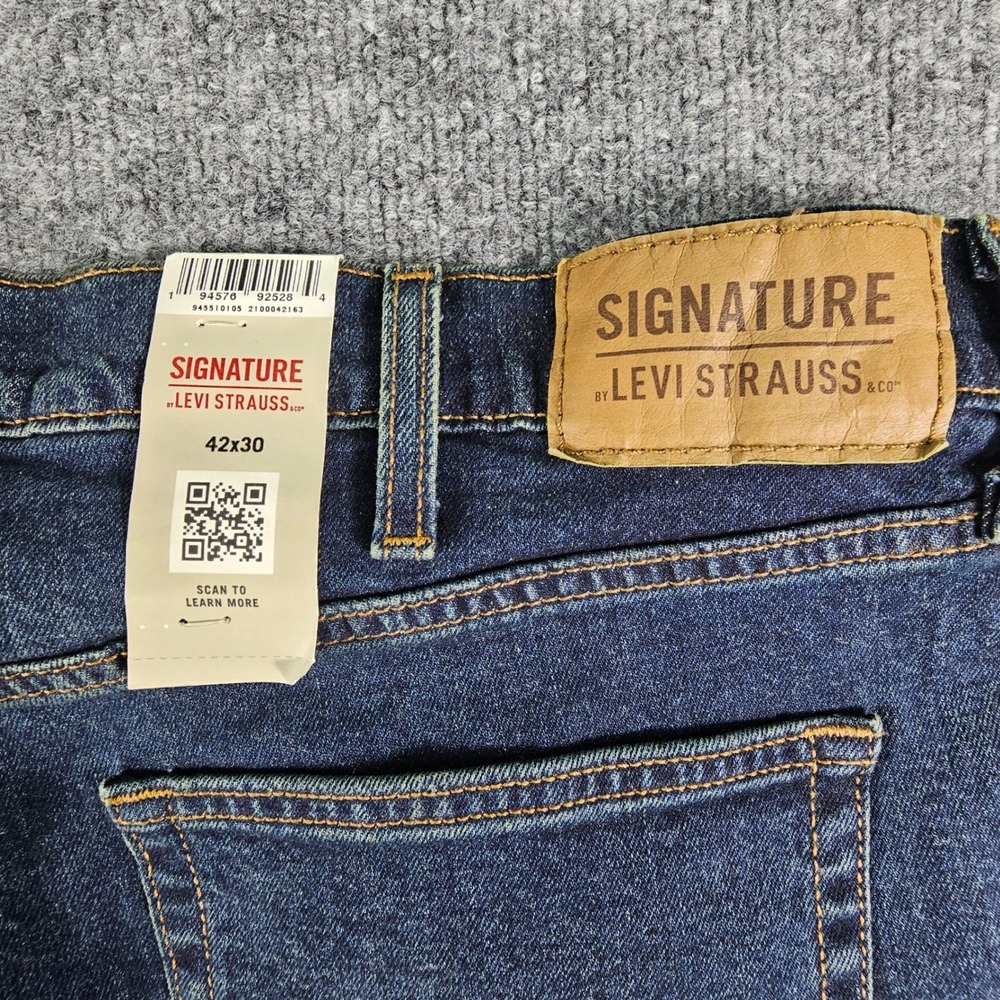 NWT Signature by Levi Strauss & Co. Men's Athletic Fit Jeans 42x30 Dark Stretch